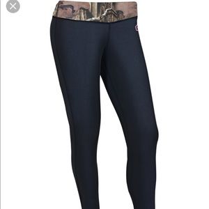 Yukon Camo Leggings